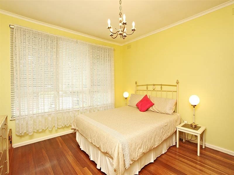 4 ELIZABETH Court, Ringwood East VIC 3135