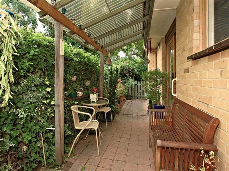 4 ELIZABETH Court, Ringwood East VIC 3135