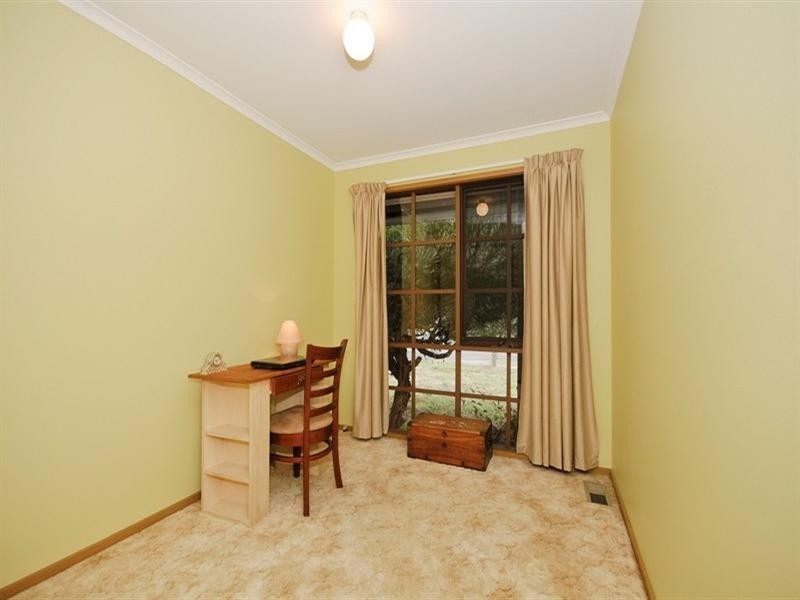 47 ROSEMARY Avenue, Croydon Hills VIC 3136
