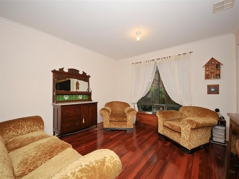 17 BASTOW Road, Lilydale VIC 3140