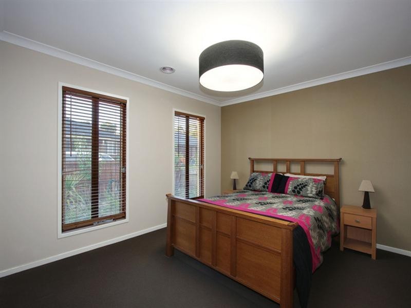 5 INGLEWOOD Close, Croydon VIC 3136