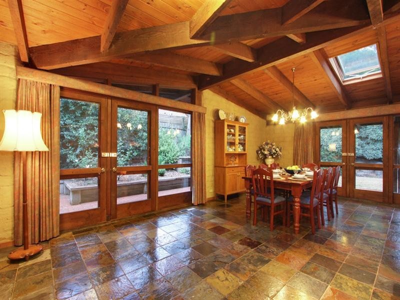 200 WONGA Road, Warranwood VIC 3134