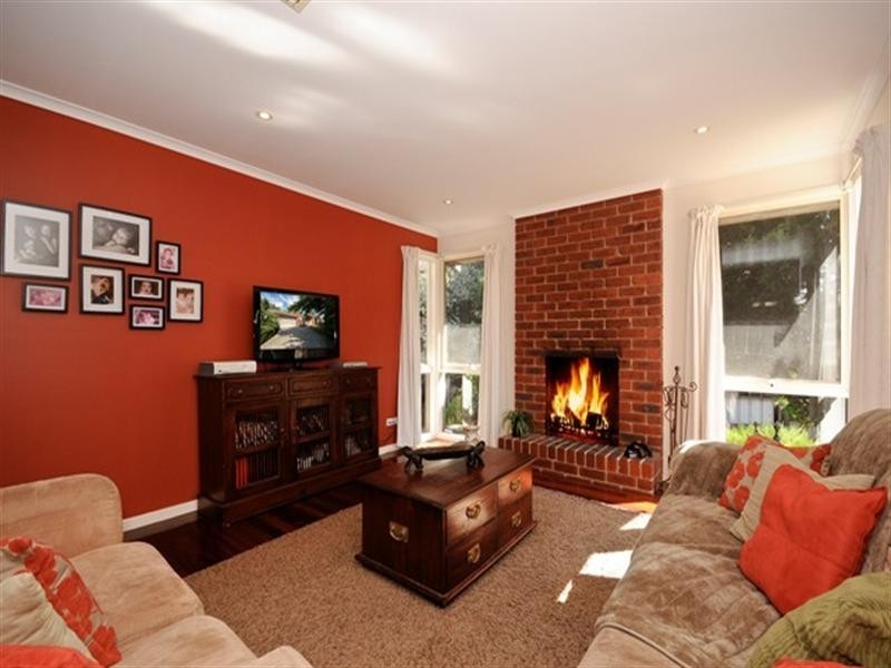 13 HIGHLEIGH Court, Mooroolbark VIC 3138