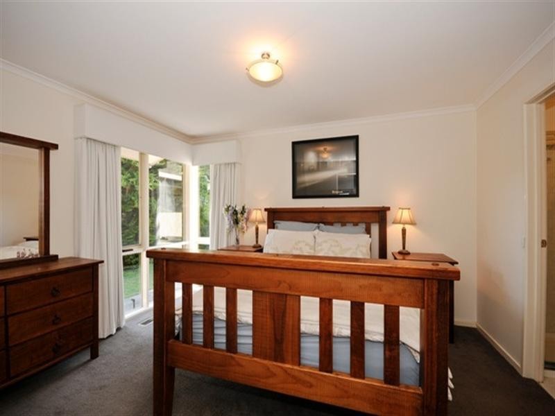 13 HIGHLEIGH Court, Mooroolbark VIC 3138