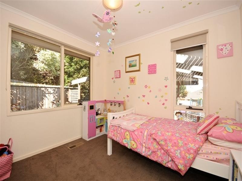 13 HIGHLEIGH Court, Mooroolbark VIC 3138