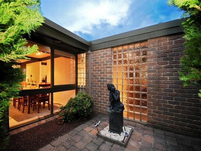 53 Landscape Drive, Mooroolbark VIC 3138