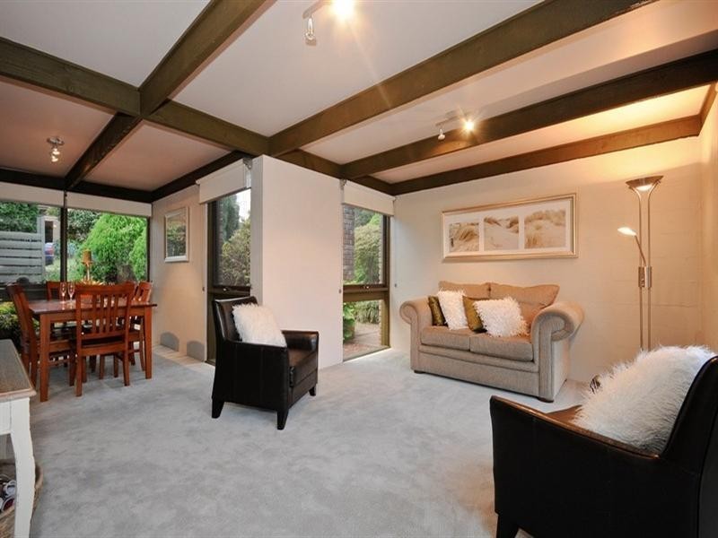 53 Landscape Drive, Mooroolbark VIC 3138