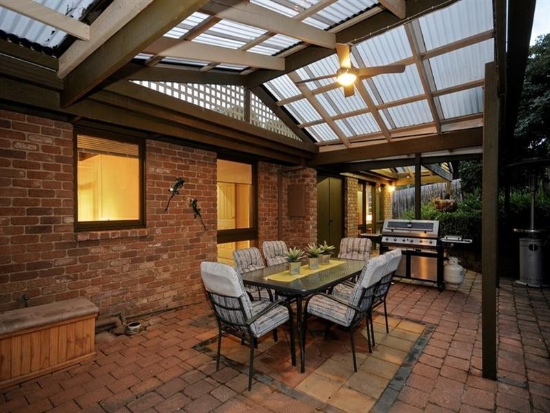 53 Landscape Drive, Mooroolbark VIC 3138