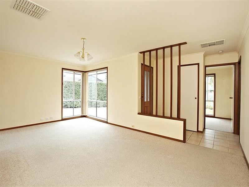 6 LAURA Court, Bayswater North VIC 3153