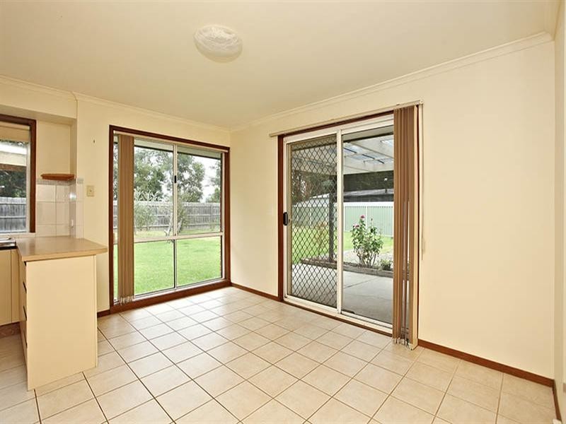 6 LAURA Court, Bayswater North VIC 3153