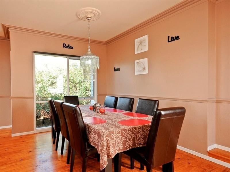 13 YERING Place, Chirnside Park VIC 3116