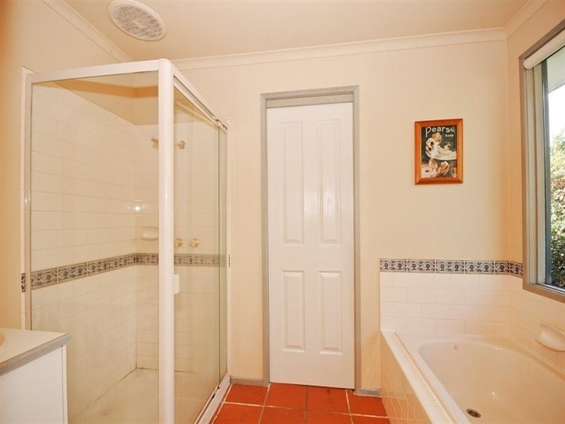 13 YERING Place, Chirnside Park VIC 3116