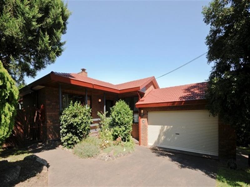 77 MEADOWGATE Drive, Chirnside Park VIC 3116