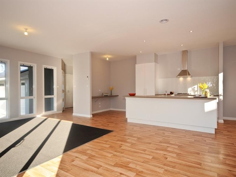 11a GLEN DHU Road, Kilsyth VIC 3137