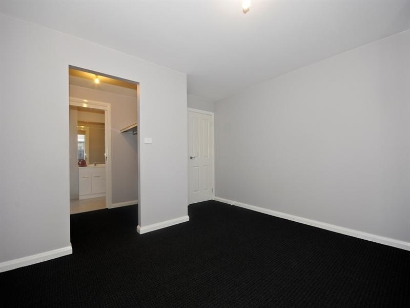 11a GLEN DHU Road, Kilsyth VIC 3137