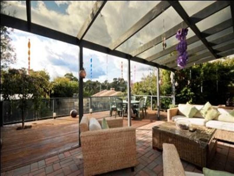 30 Latrobe Court, Croydon Hills VIC 3136