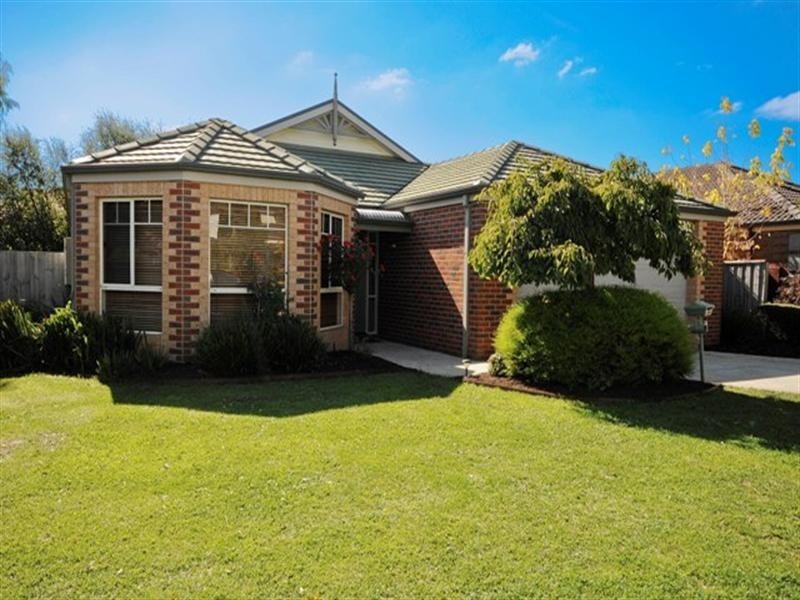 14 EDEN Way, Kilsyth VIC 3137