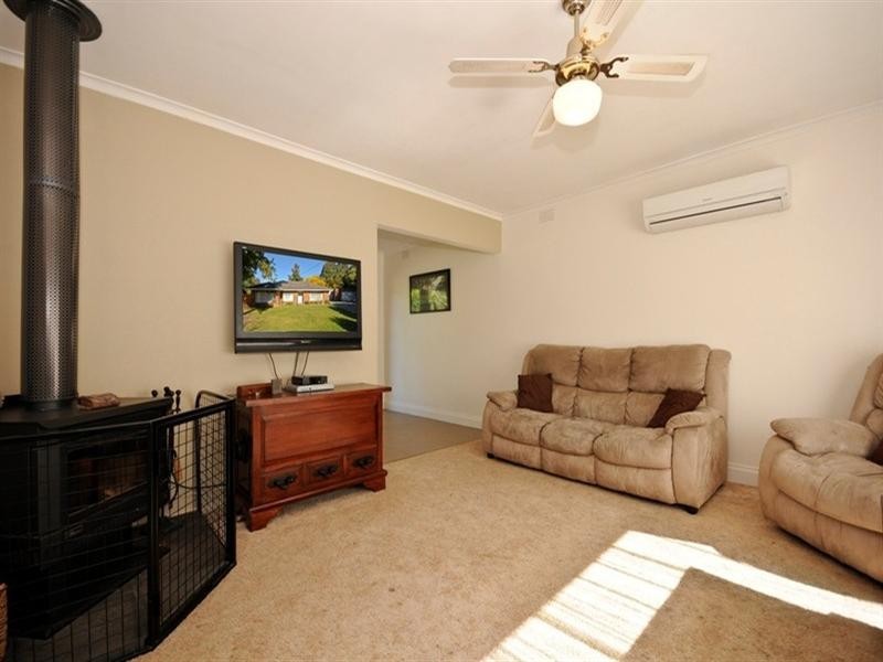 10 KINTA Court, Croydon North VIC 3136