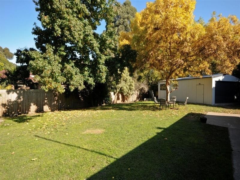 10 KINTA Court, Croydon North VIC 3136