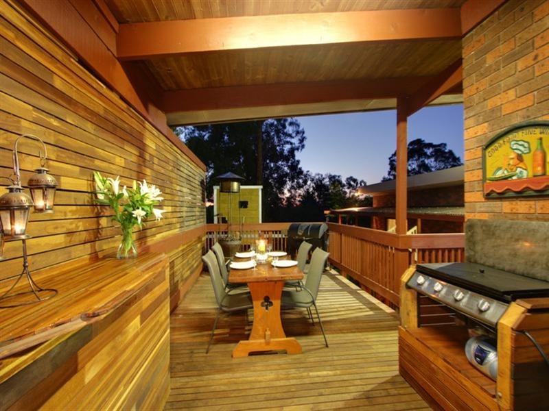 501 SHEFFIELD ROAD North, Montrose VIC 3765