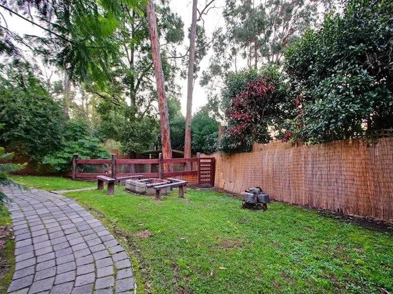 501 SHEFFIELD ROAD North, Montrose VIC 3765