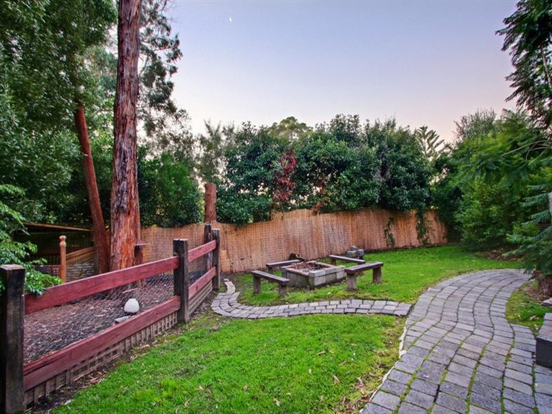 501 SHEFFIELD ROAD North, Montrose VIC 3765