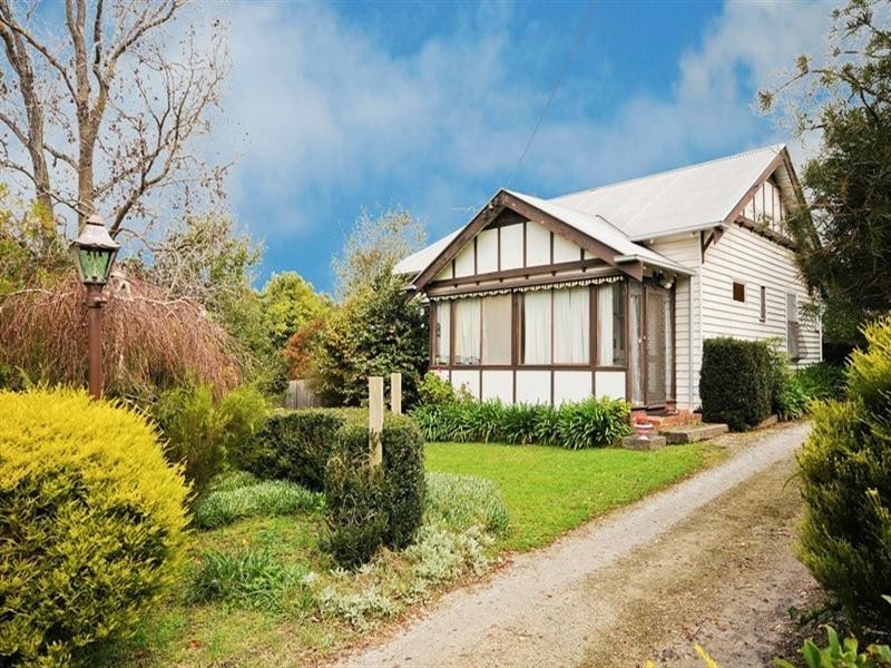 1/6 BENNISON Street, Croydon VIC 3136