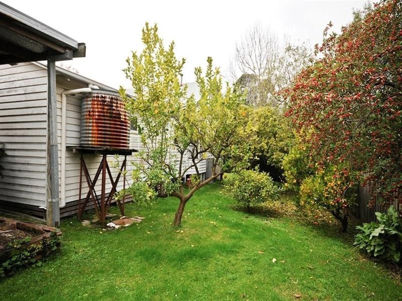 1/6 BENNISON Street, Croydon VIC 3136