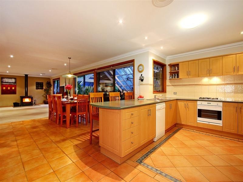 20 BOWNESS Court, Croydon Hills VIC 3136