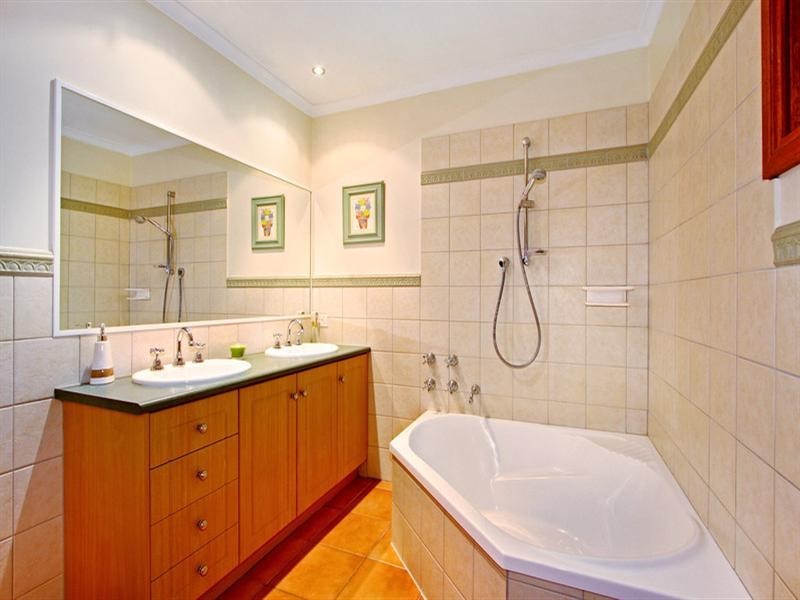 20 BOWNESS Court, Croydon Hills VIC 3136