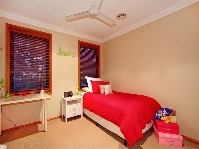 20 BOWNESS Court, Croydon Hills VIC 3136