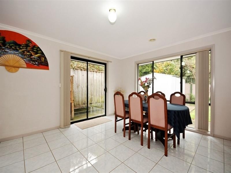 31 STRATHFIELD Parade, Croydon VIC 3136