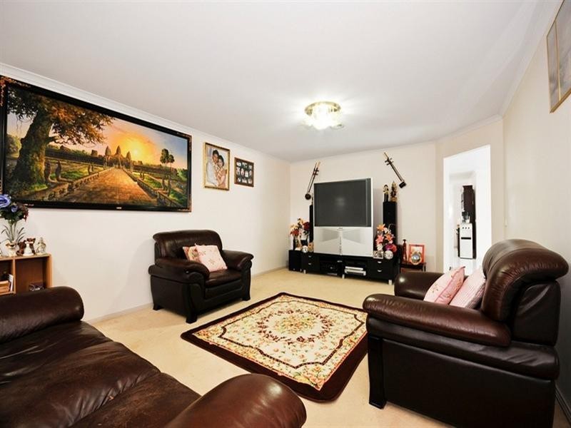 31 STRATHFIELD Parade, Croydon VIC 3136