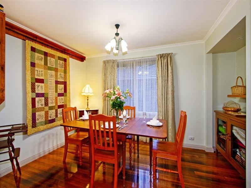 11 ALFRED Street, Wandin North VIC 3139