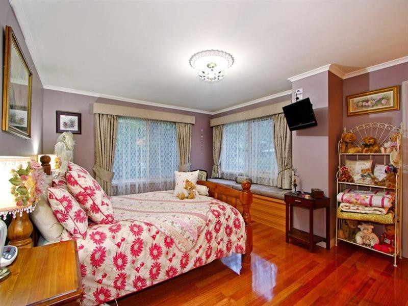 11 ALFRED Street, Wandin North VIC 3139