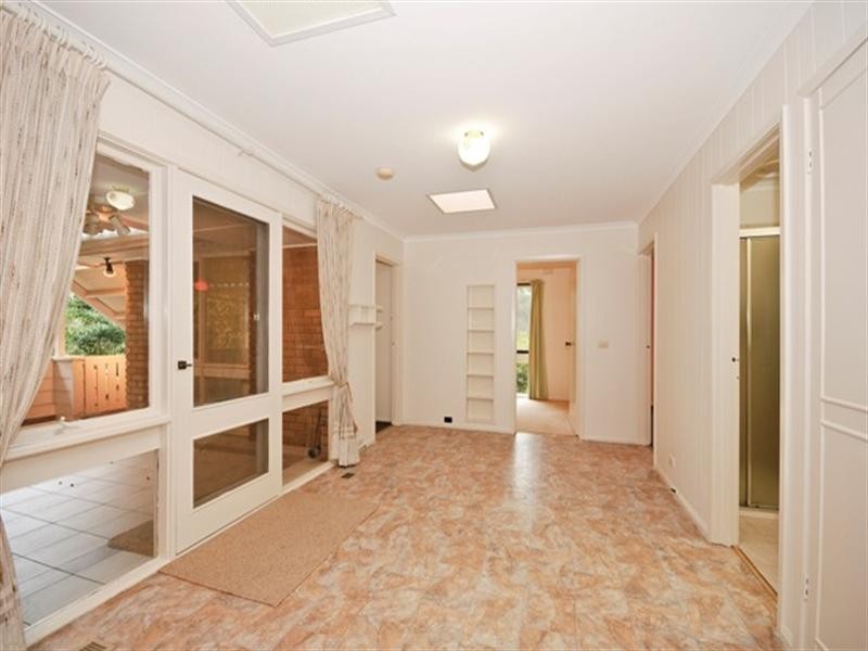 9 Brenda Court, Croydon VIC 3136