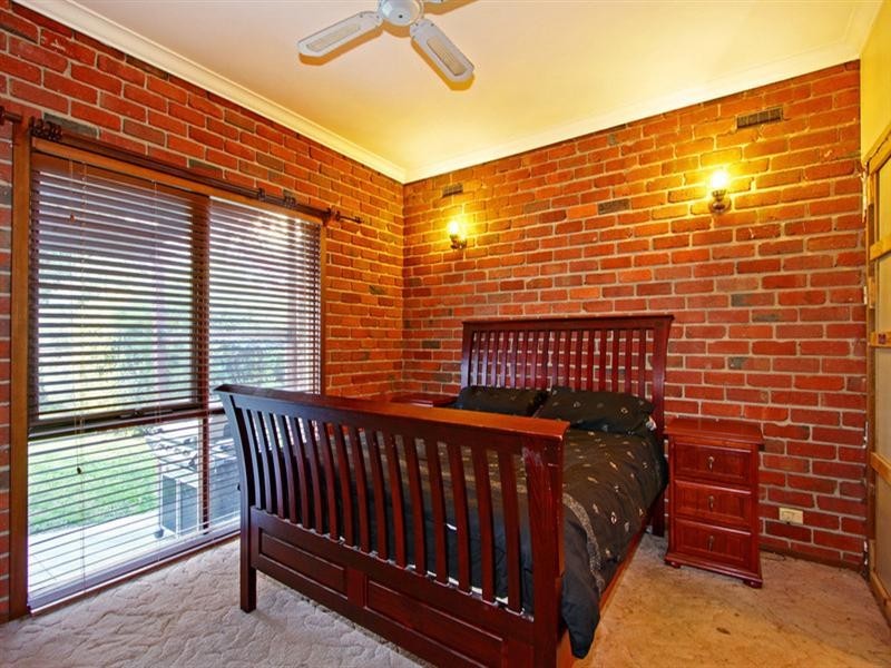 384 MAROONDAH Highway, Croydon VIC 3136