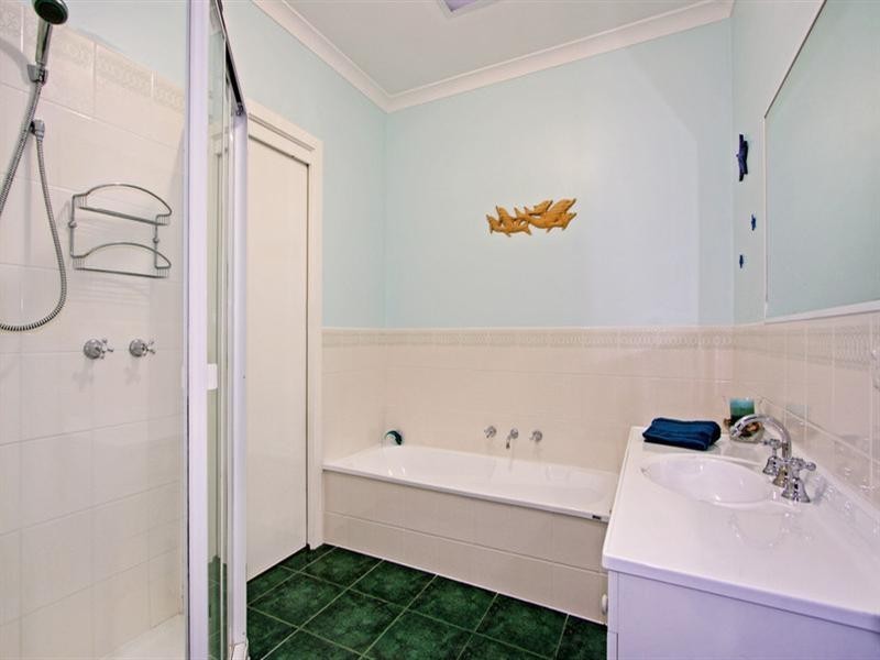 3 ZEALANDIA Road, Croydon North VIC 3136