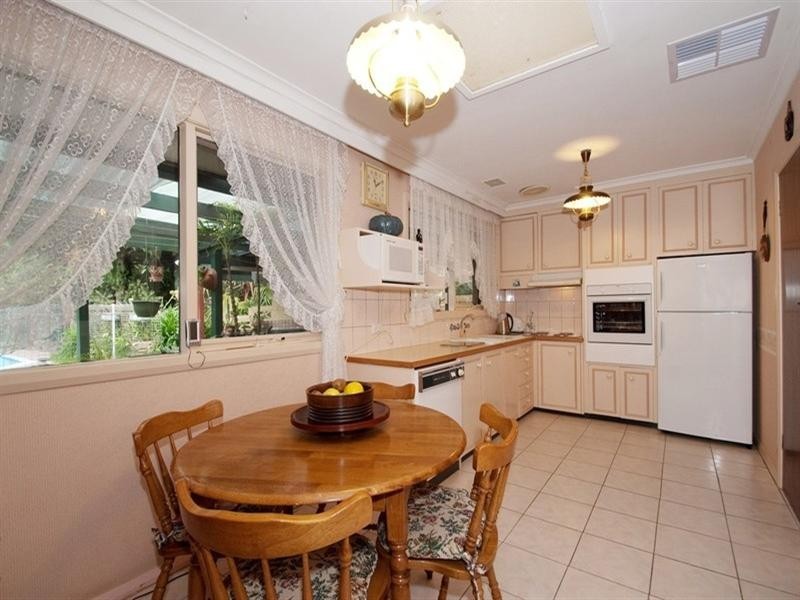 9 KINTA Court, Croydon North VIC 3136