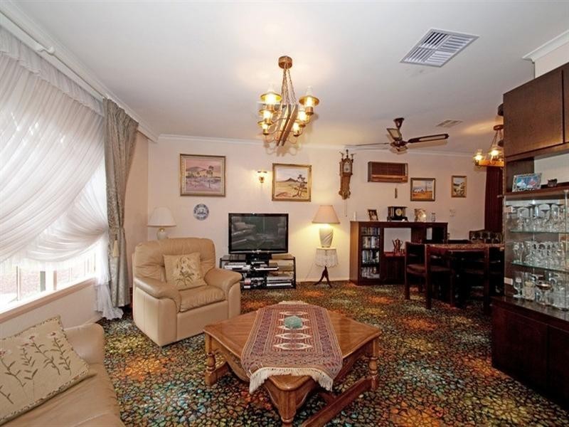 9 KINTA Court, Croydon North VIC 3136