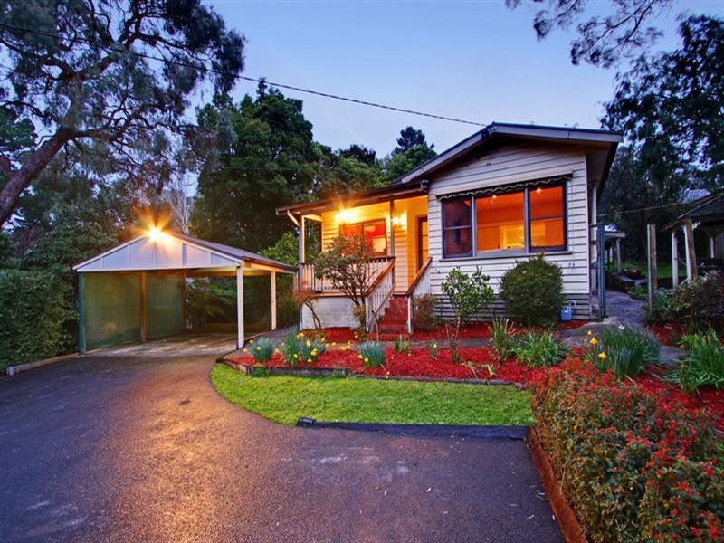 19 CLEMATIS Road, Mount Evelyn VIC 3796