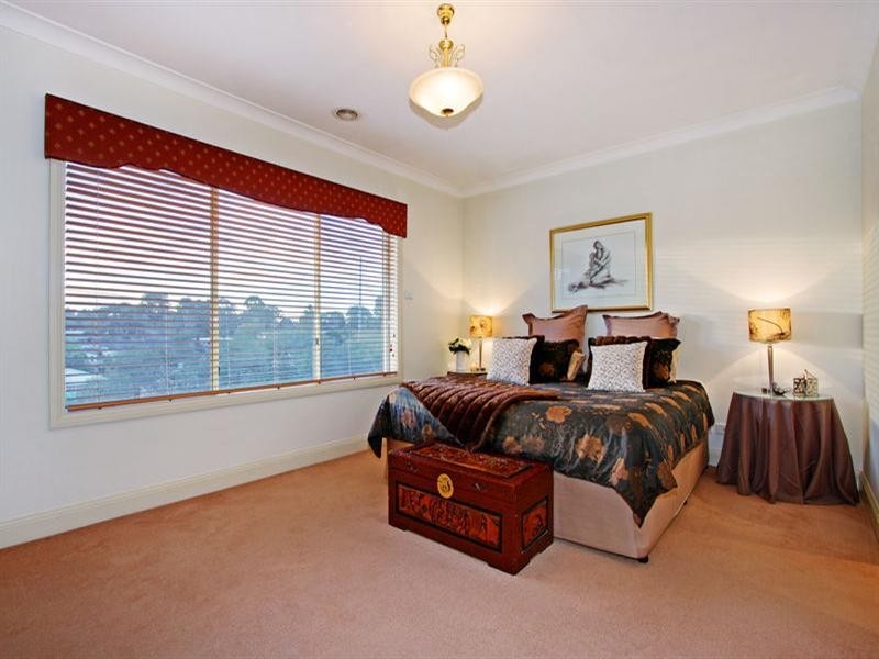 298 MAROONDAH Highway, Croydon VIC 3136