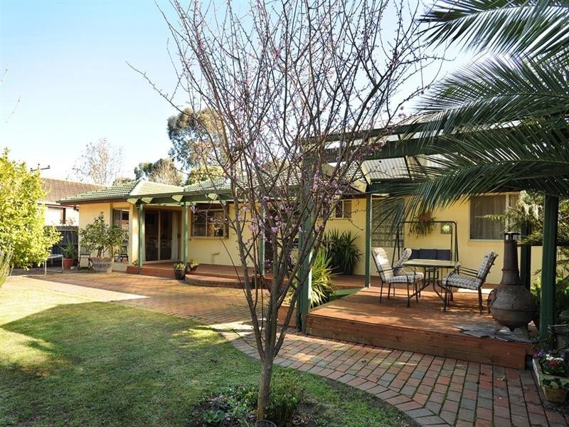 34 BAMBRA Street, Croydon VIC 3136