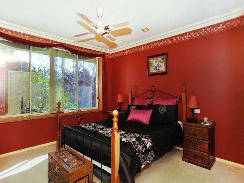 34 BAMBRA Street, Croydon VIC 3136