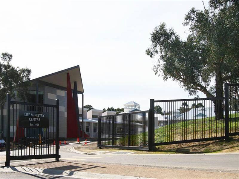 4 CAROLE Avenue, Chirnside Park VIC 3116