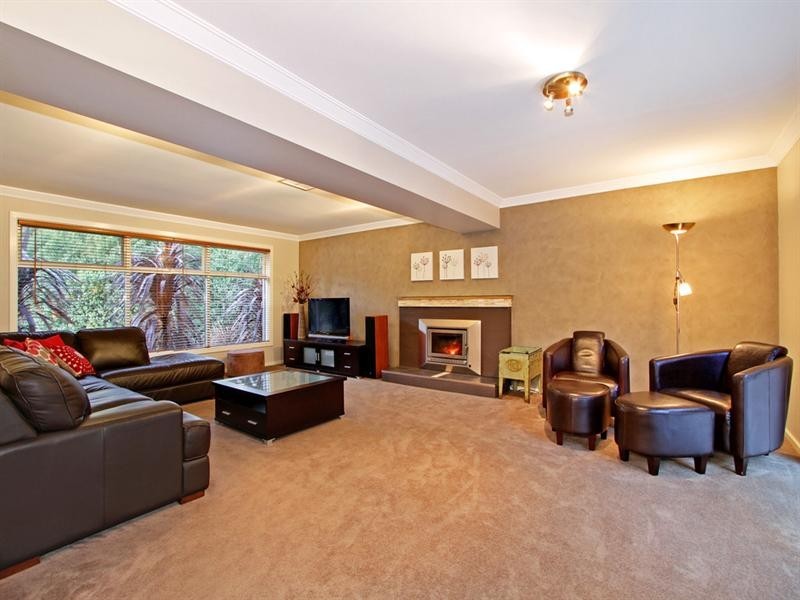 74 BELVEDERE Drive, Montrose VIC 3765