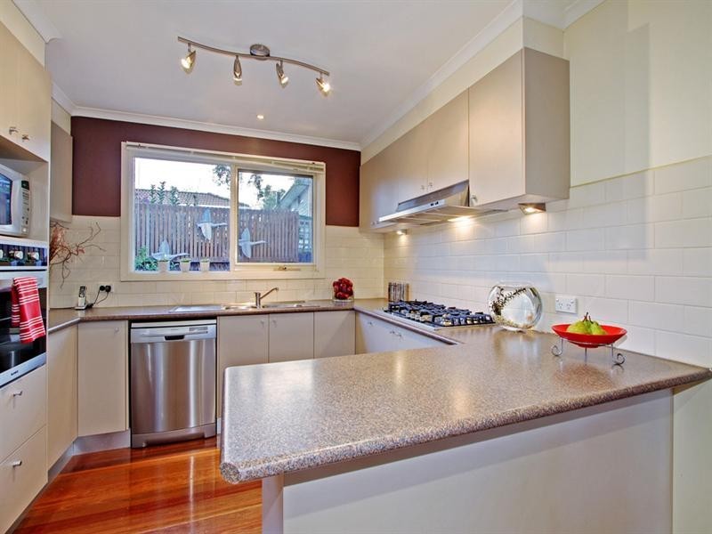 23 LATROBE Court, Croydon Hills VIC 3136