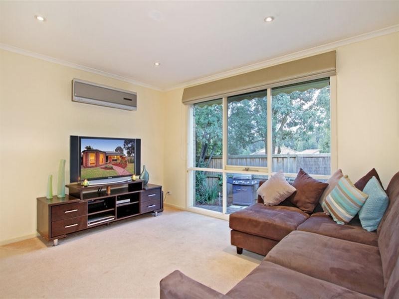 23 LATROBE Court, Croydon Hills VIC 3136