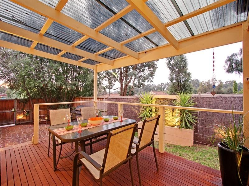 23 LATROBE Court, Croydon Hills VIC 3136