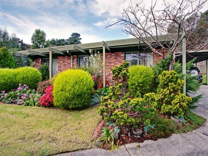 2/12 Tintern Avenue, Bayswater North VIC 3153